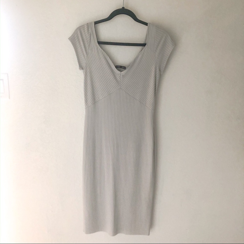 Zara Sweetheart Neck Dress